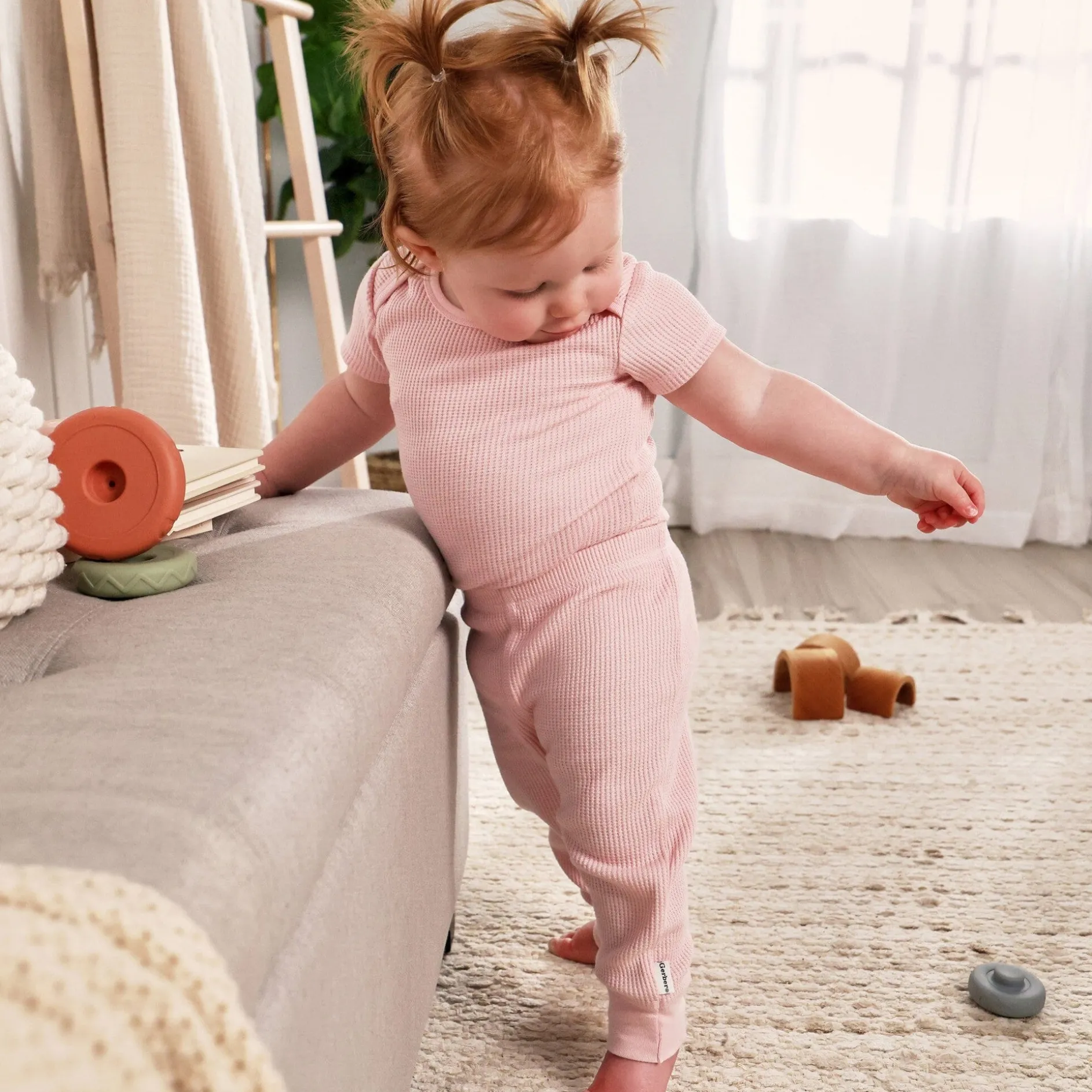 2-Piece Baby Girls Chalk Pink Onesies® Bodysuit and Pants Set