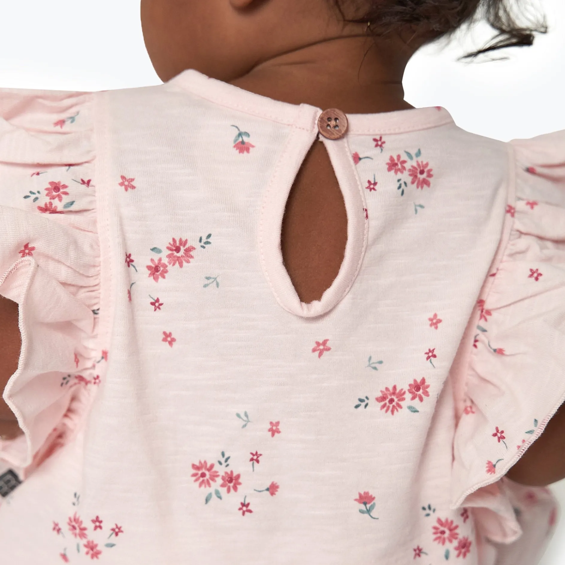 2-Piece Baby Girls Light Pink Floral Ruffled Sleeve Top & Cuffed Shorts Set